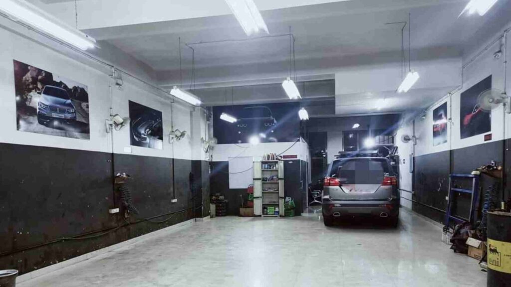 Authorized Multi-Brand Car Service in Kalyan West